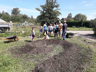Préparer son sol avec la mise en place d'une butte de culture - Atelier du 9 août 2023