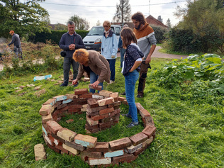 Produire des plantes aromatiques avec l'installation d'une spirale aromatique - Atelier du 27 septembre 2023