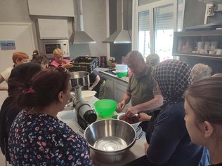 Atelier cuisine avec les habitants